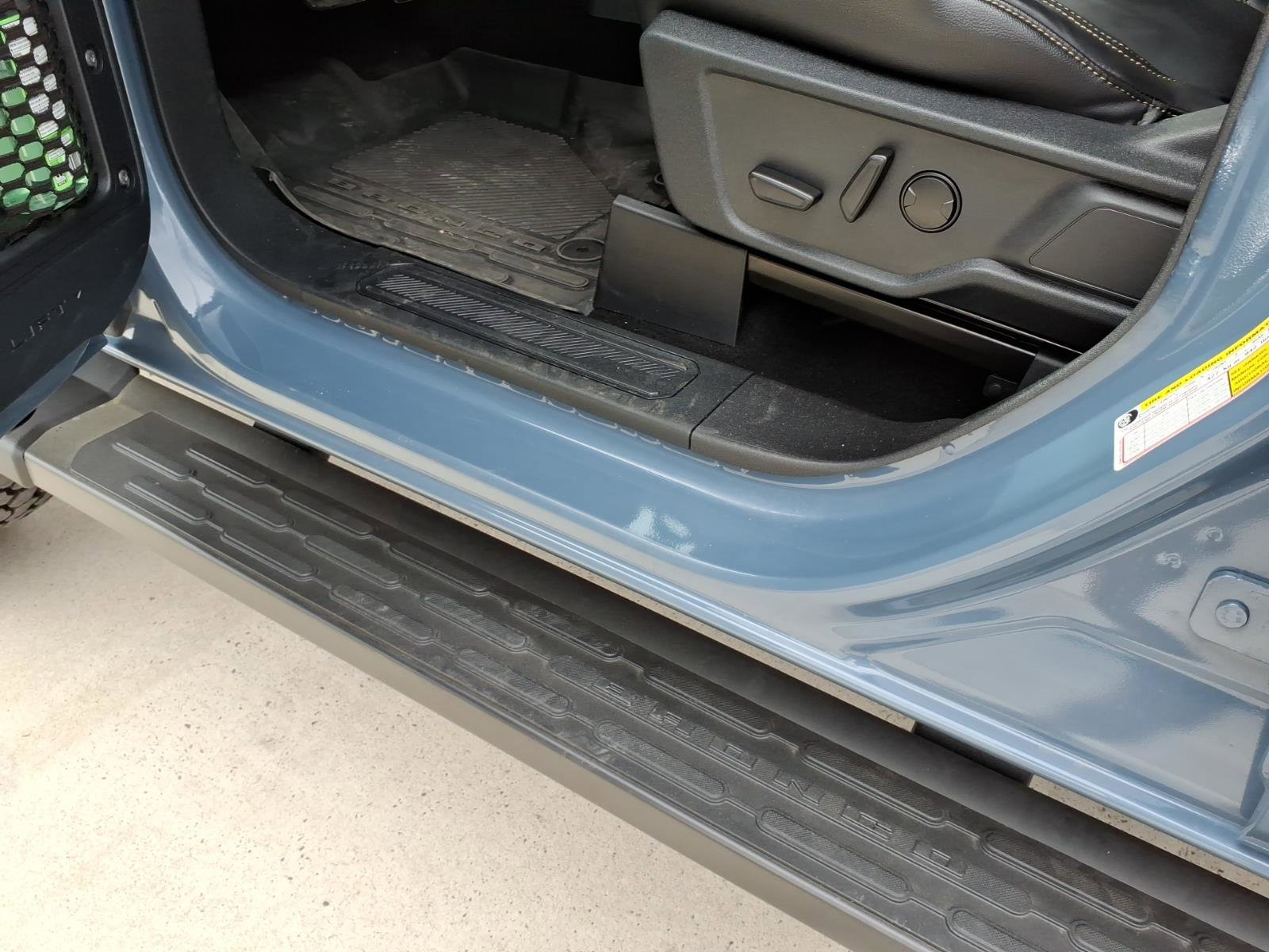 Used 2025 Ford Bronco Badlands image 12