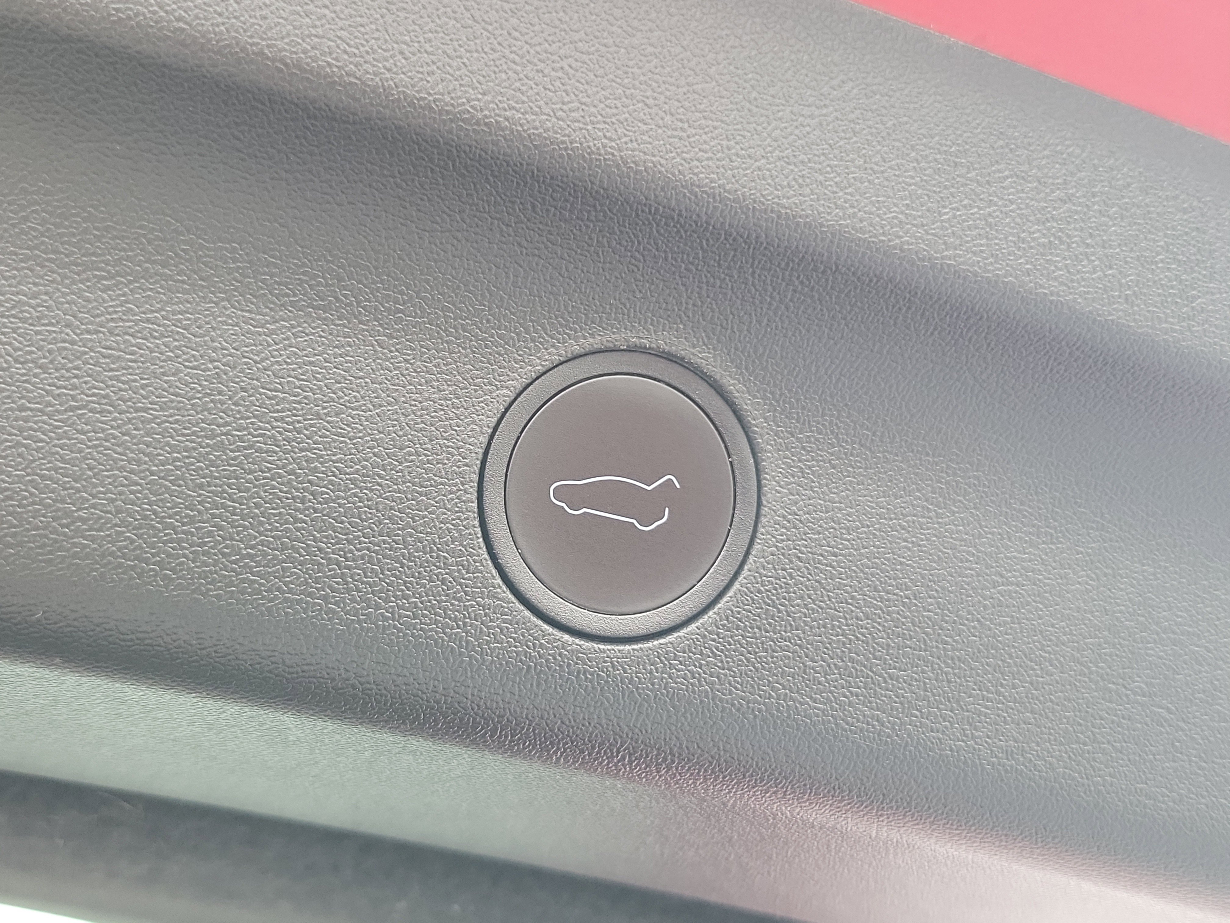 Used 2023 Tesla Model Y Performance image 8