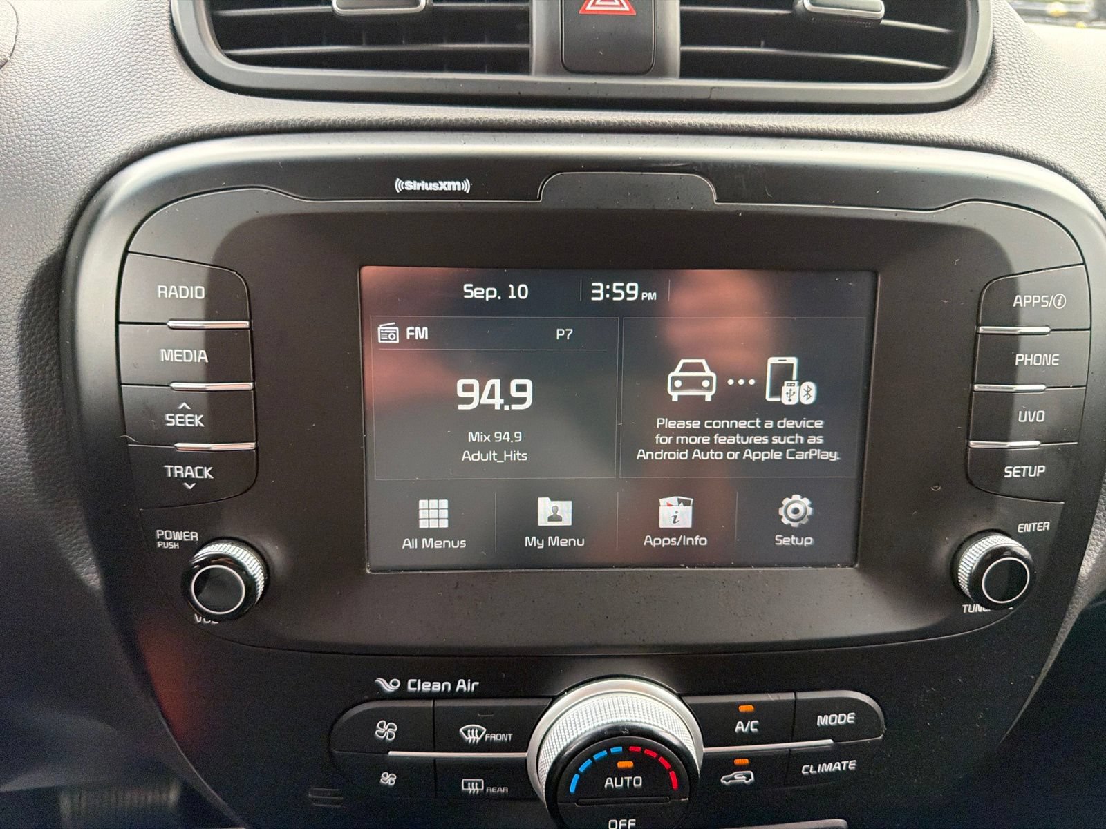 Used 2018 Kia Soul + FWD image 17