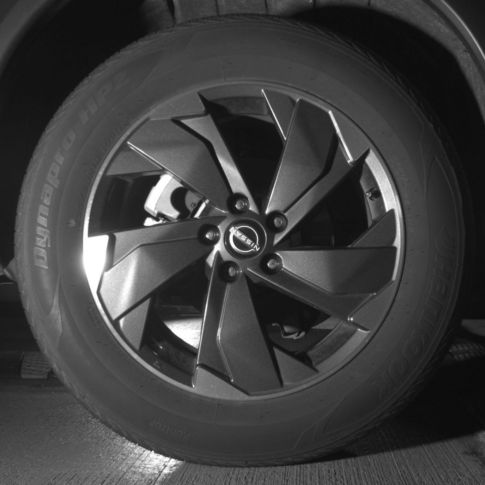 Used 2025 Nissan Rogue SV AWD/4WD image 18