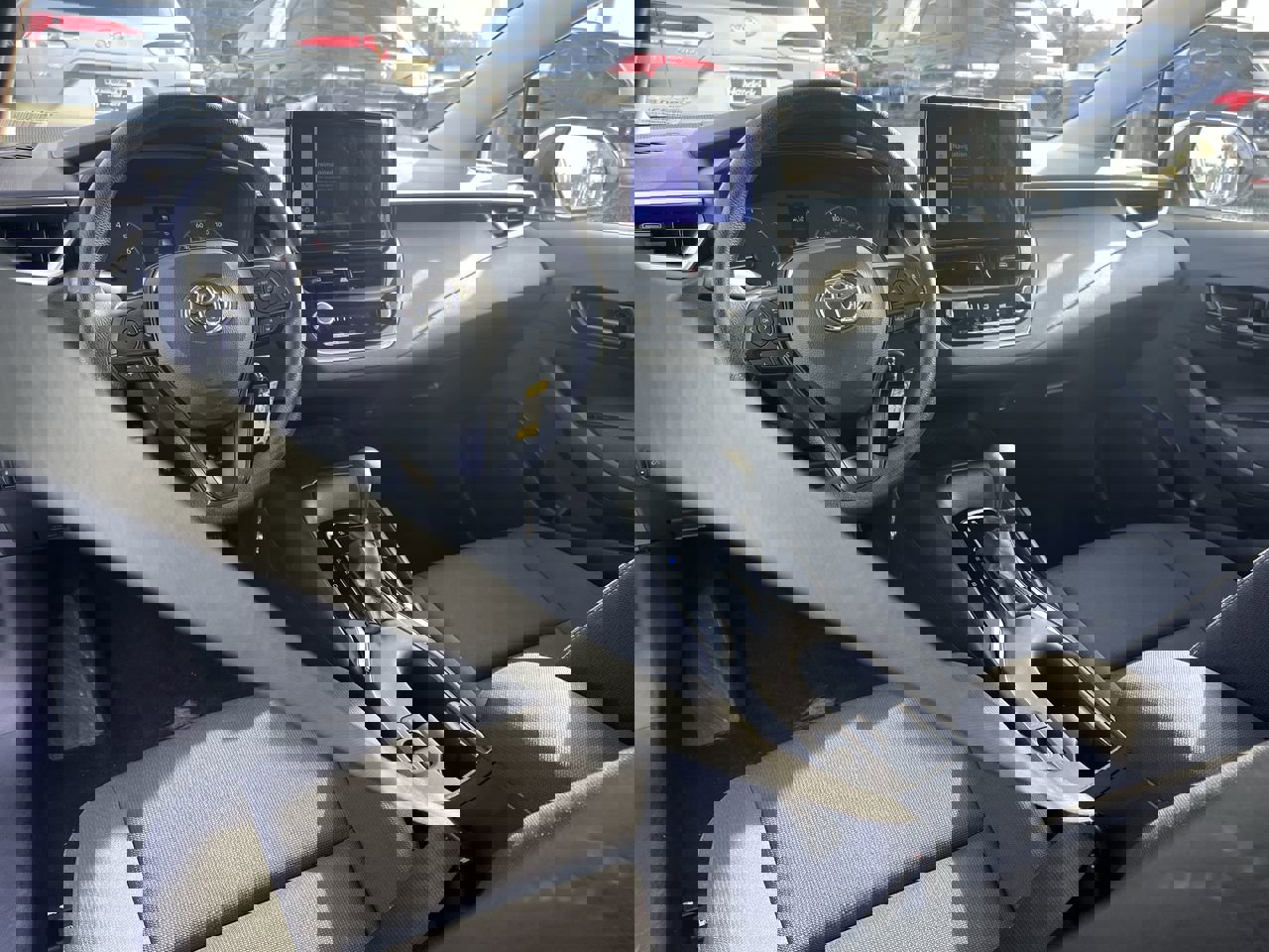 Used 2024 Toyota Corolla LE image 30