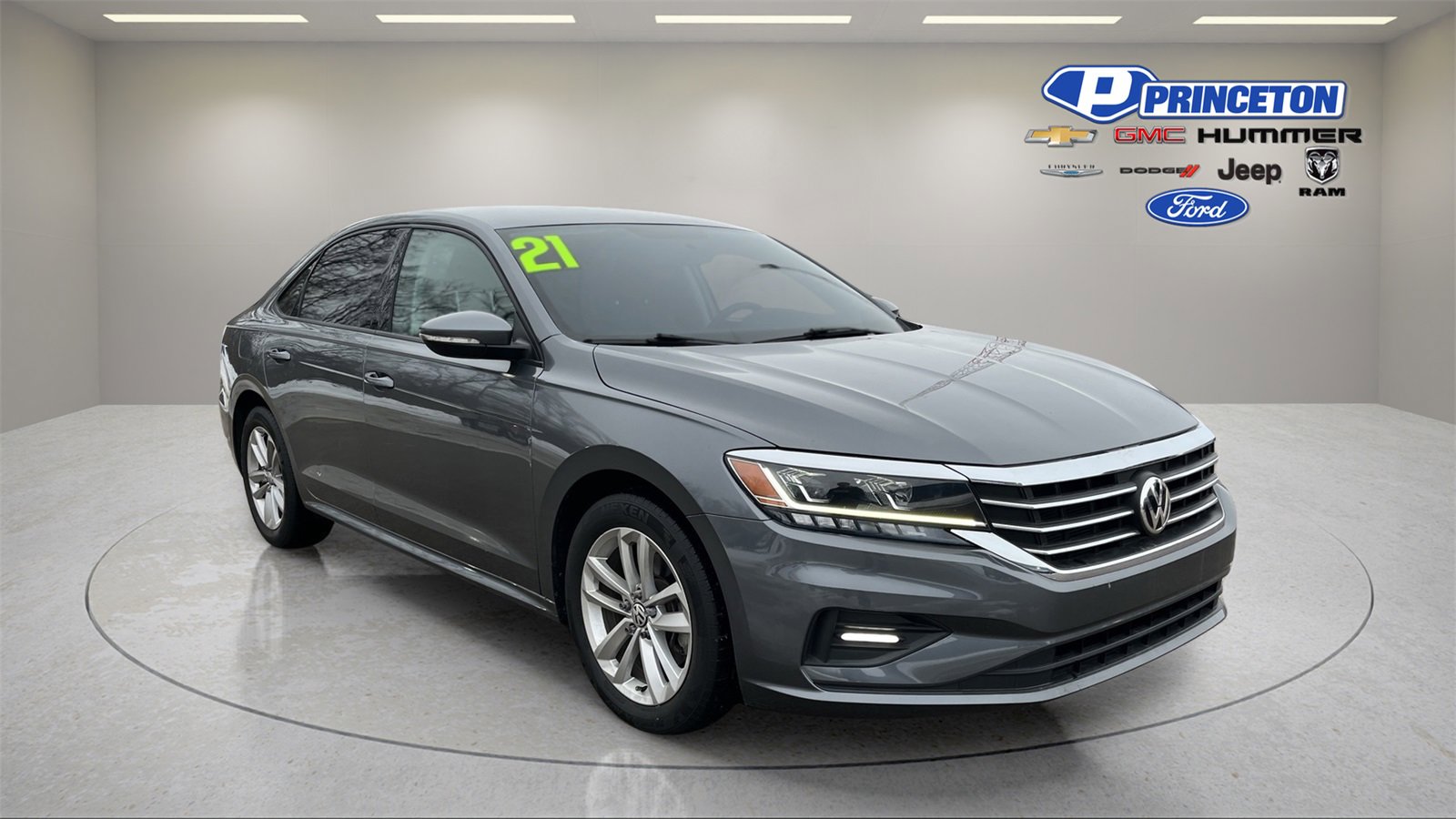 Used 2021 Volkswagen Passat 2.0T S image 1