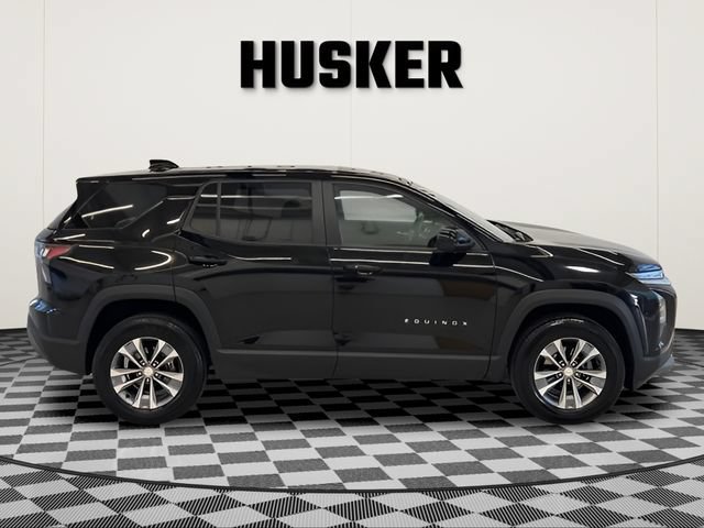 Certified 2025 Chevrolet Equinox LT AWD/4WD image 2