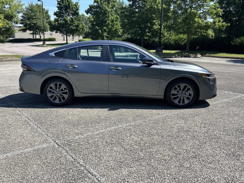 Used 2026 Nissan Sentra SL w/ Floor Mat Package FWD image 8
