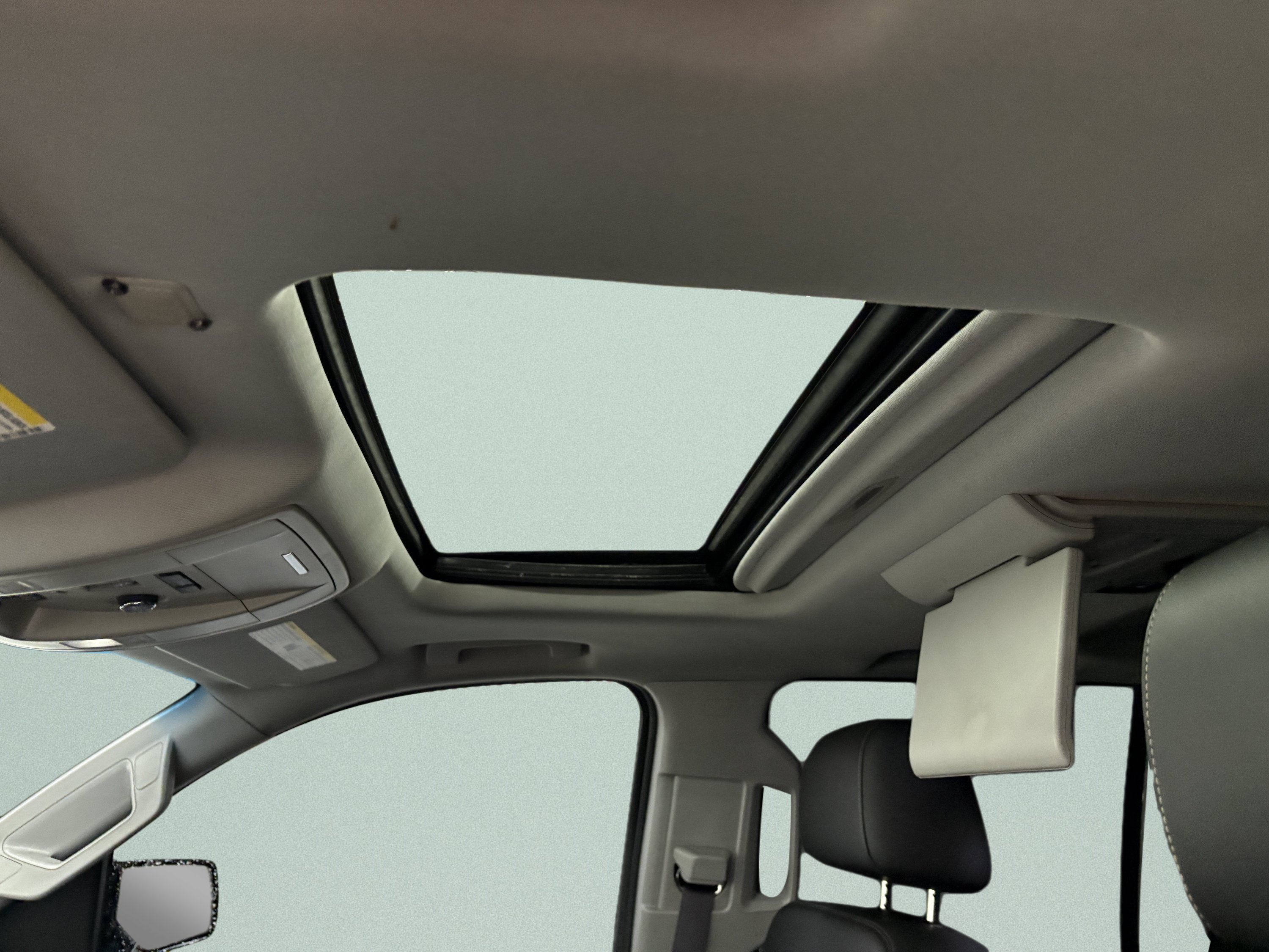Used 2015 Chevrolet Suburban LT AWD/4WD image 24