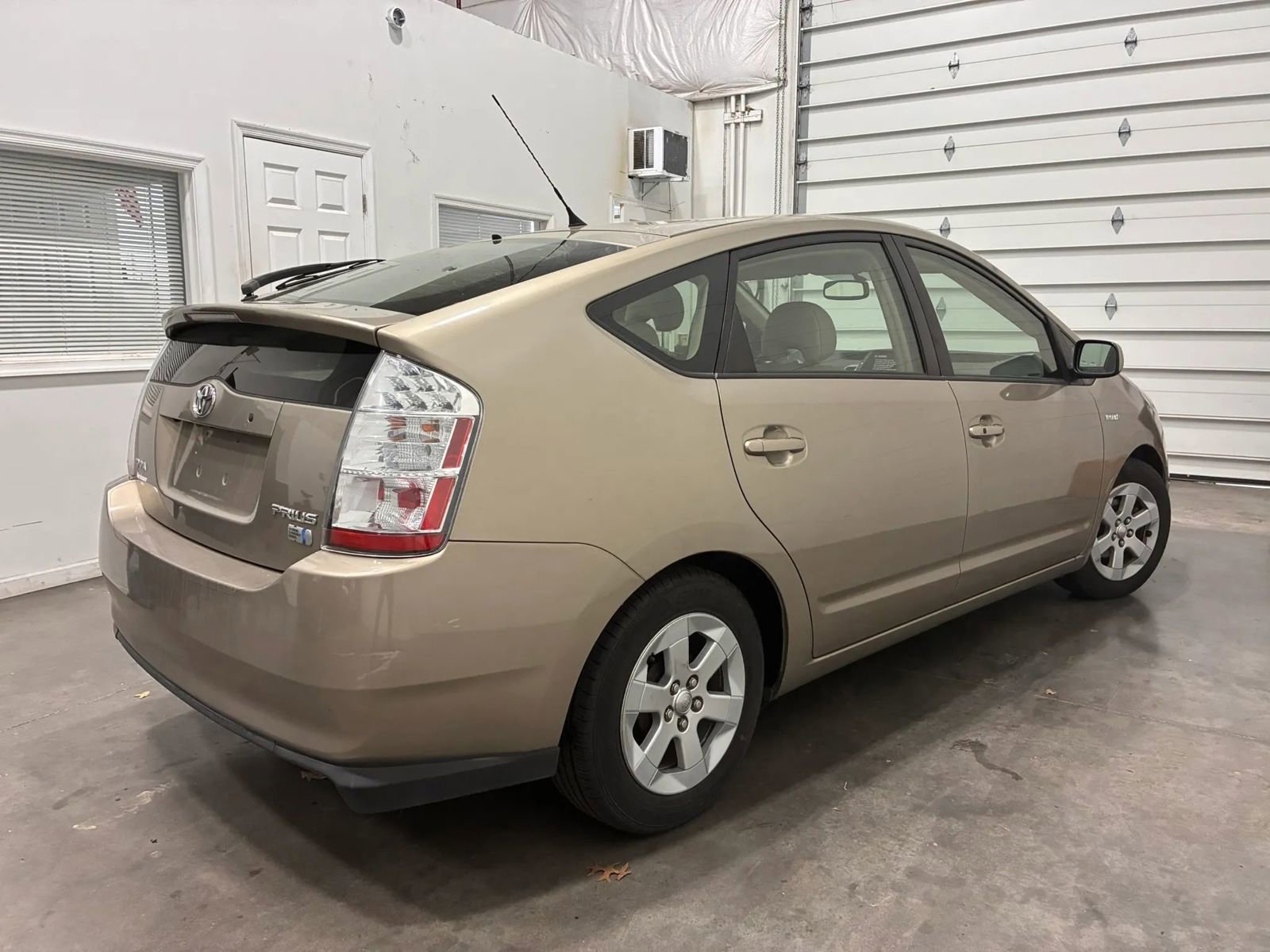 Used 2006 Toyota Prius Hatchback 4D image 7