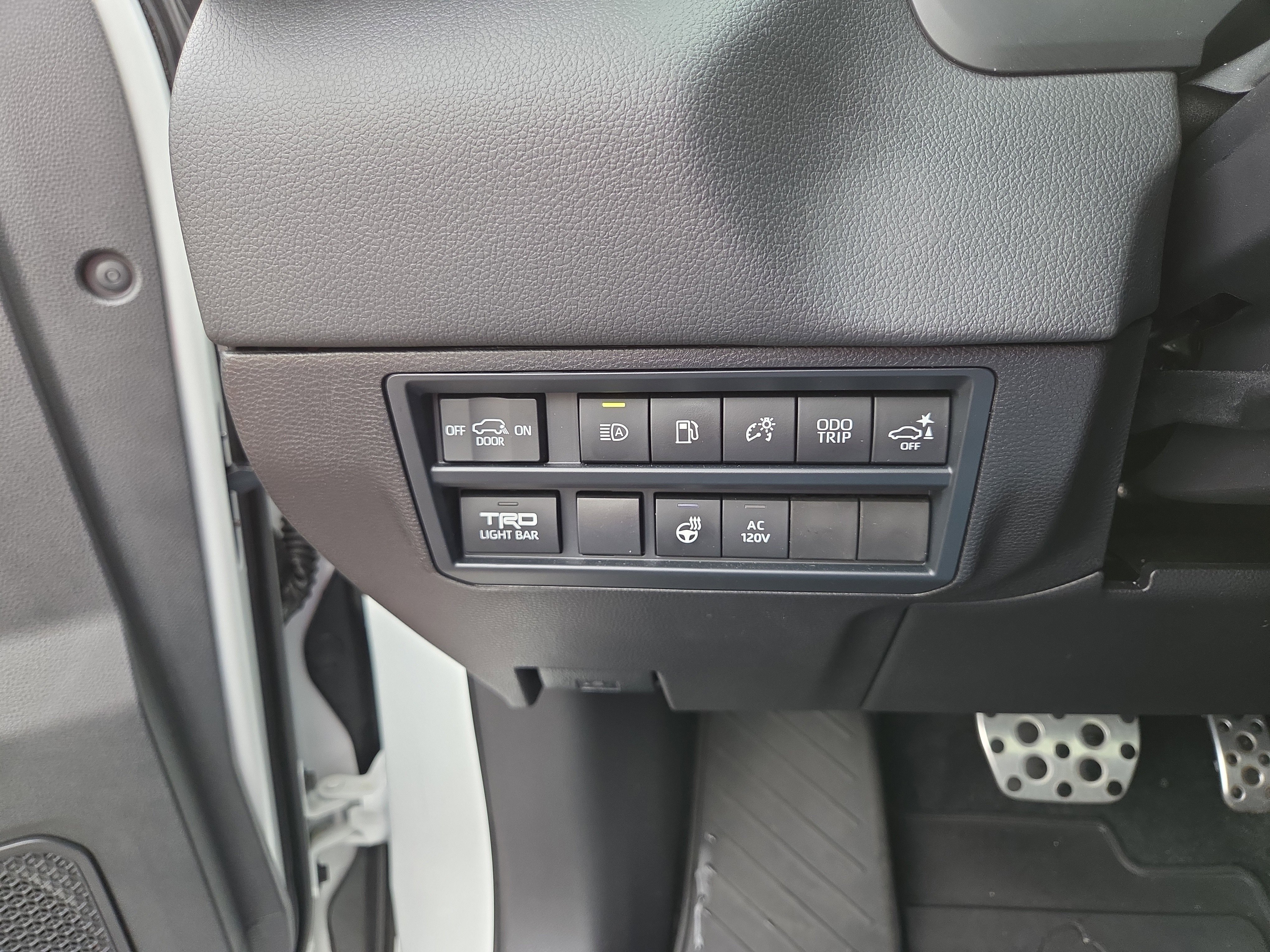 Used 2026 Toyota Sequoia TRD Pro w/ Tow Technology Package AWD/4WD image 34