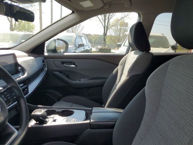 Used 2023 Nissan Rogue SV FWD image 17