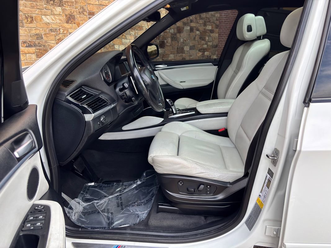 Used 2010 BMW X5 M image 26