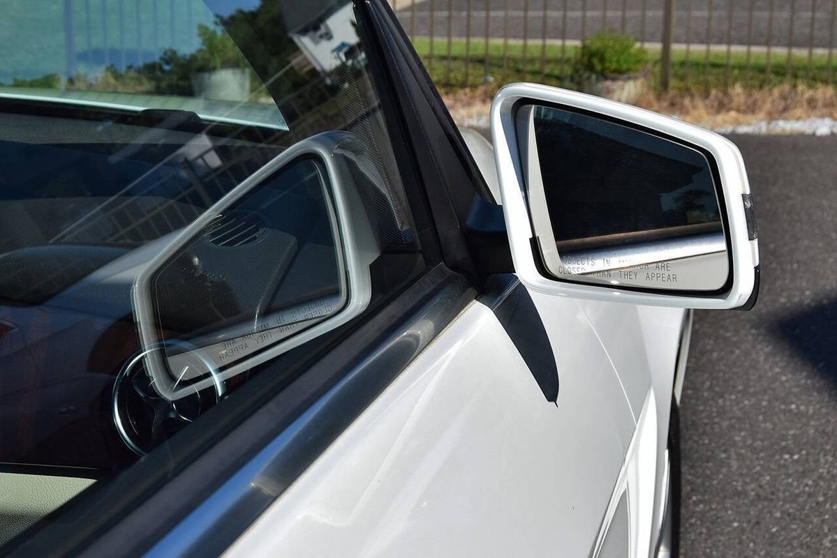 Used 2014 Mercedes-Benz GLK 350 4MATIC w/ Premium 1 Package image 17