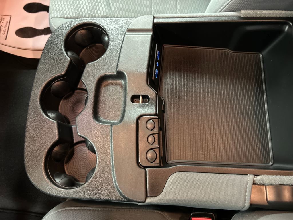 Used 2018 RAM 1500 Classic SLT image 20