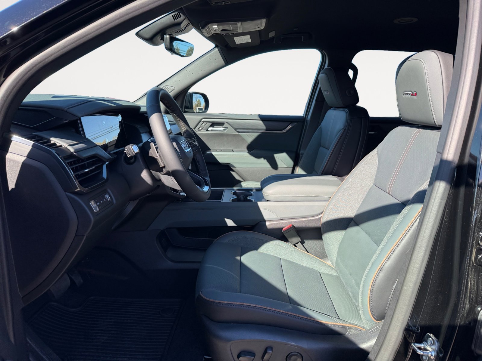 New 2026 GMC Acadia AT4 w/ Luxury Package image 10