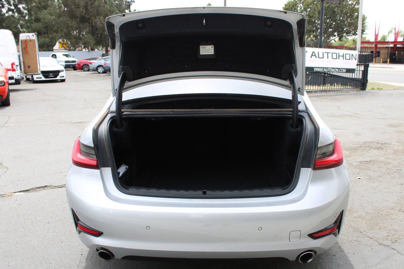 Used 2019 BMW 330i Sedan w/ Driving Assistance Package RWD image 37