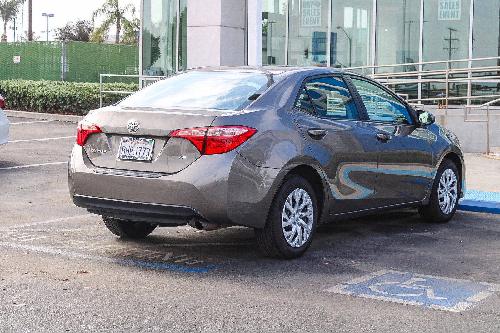 Used 2019 Toyota Corolla LE FWD image 7