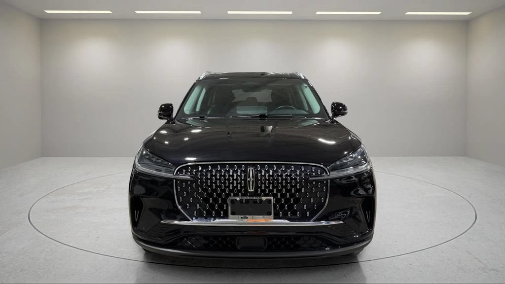 Certified 2025 Lincoln Aviator AWD image 18