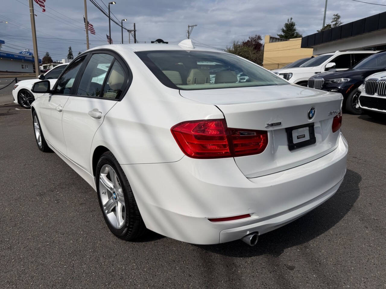 Used 2014 BMW 328d xDrive Sedan AWD/4WD image 4