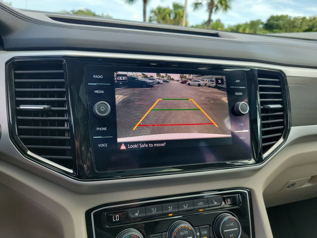 Used 2022 Volkswagen Atlas SE w/ Panoramic Sunroof Package FWD image 36