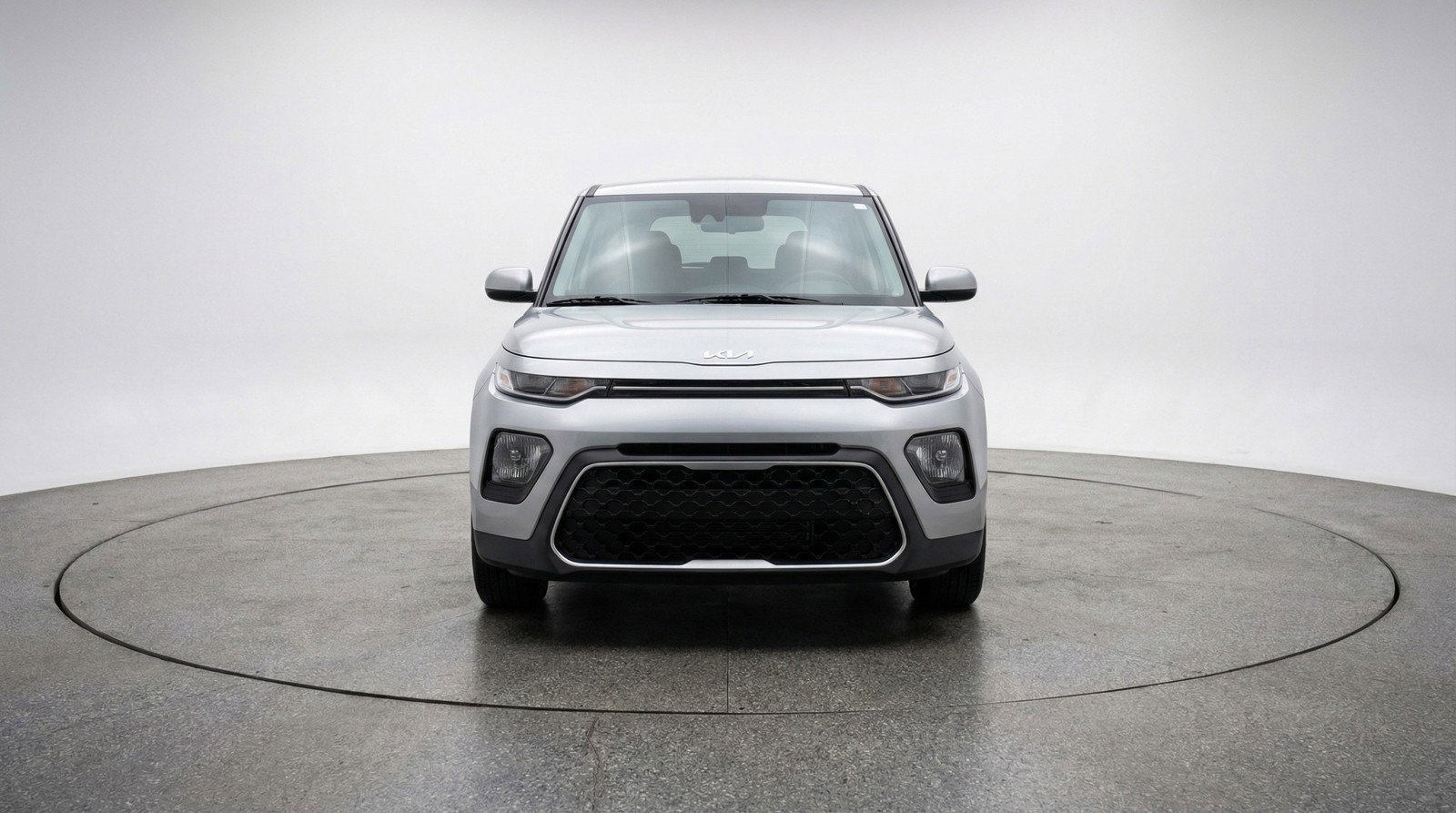 Used 2025 Kia Soul LX w/ LX Technology Package FWD image 2