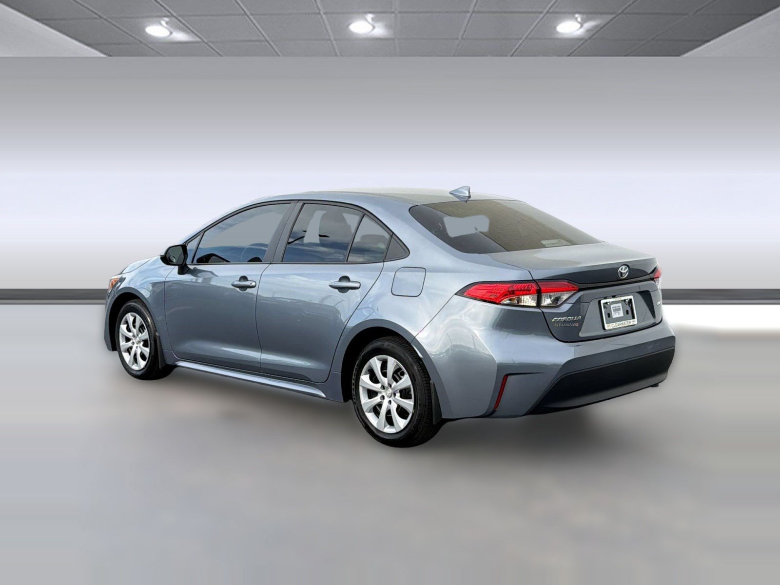 Used 2025 Toyota Corolla LE FWD image 3