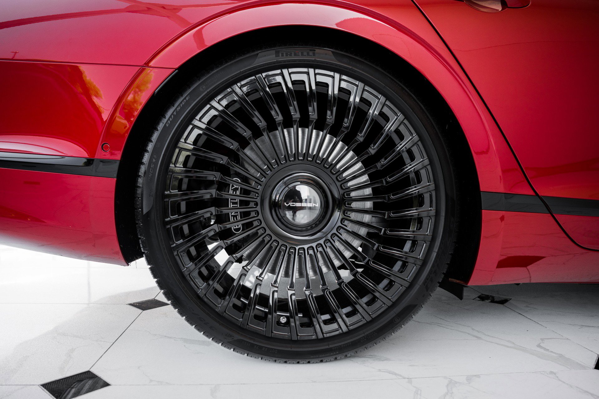 Used 2022 Bentley Flying Spur V8 image 12