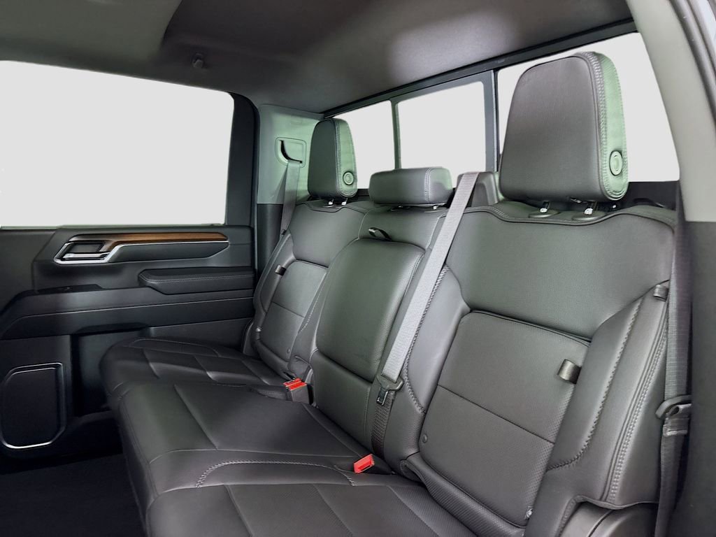 Used 2024 GMC Sierra 3500 Denali AWD/4WD image 30