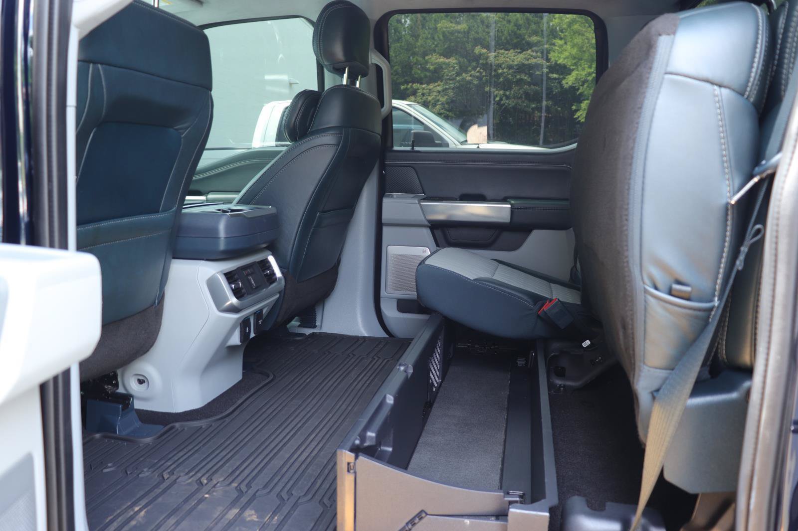 Used 2022 Ford F150 Limited AWD/4WD image 14