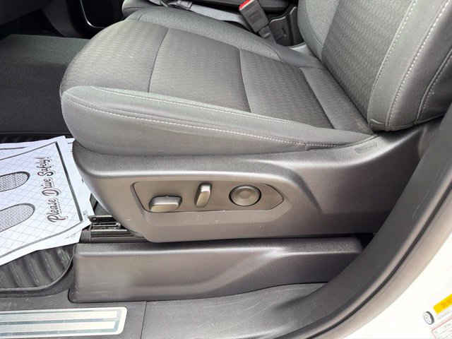 Used 2025 Chevrolet Silverado 1500 LT AWD/4WD image 18