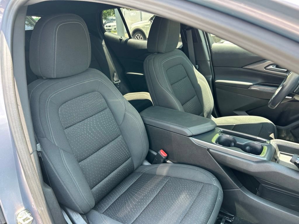 Used 2025 Chevrolet Equinox EV LT FWD image 39