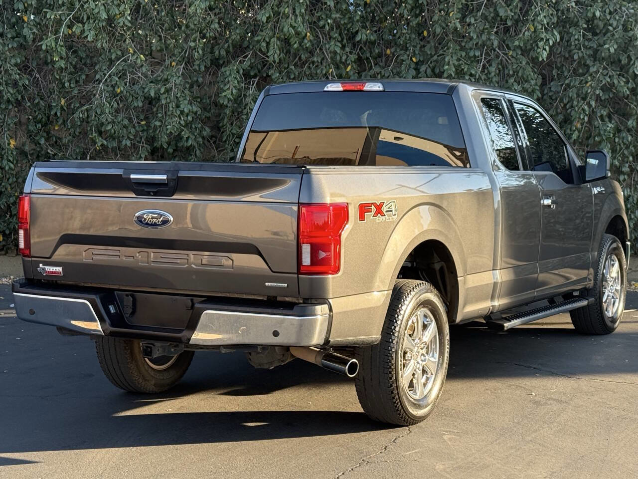 Used 2018 Ford F150 XLT w/ Equipment Group 302A Luxury image 8