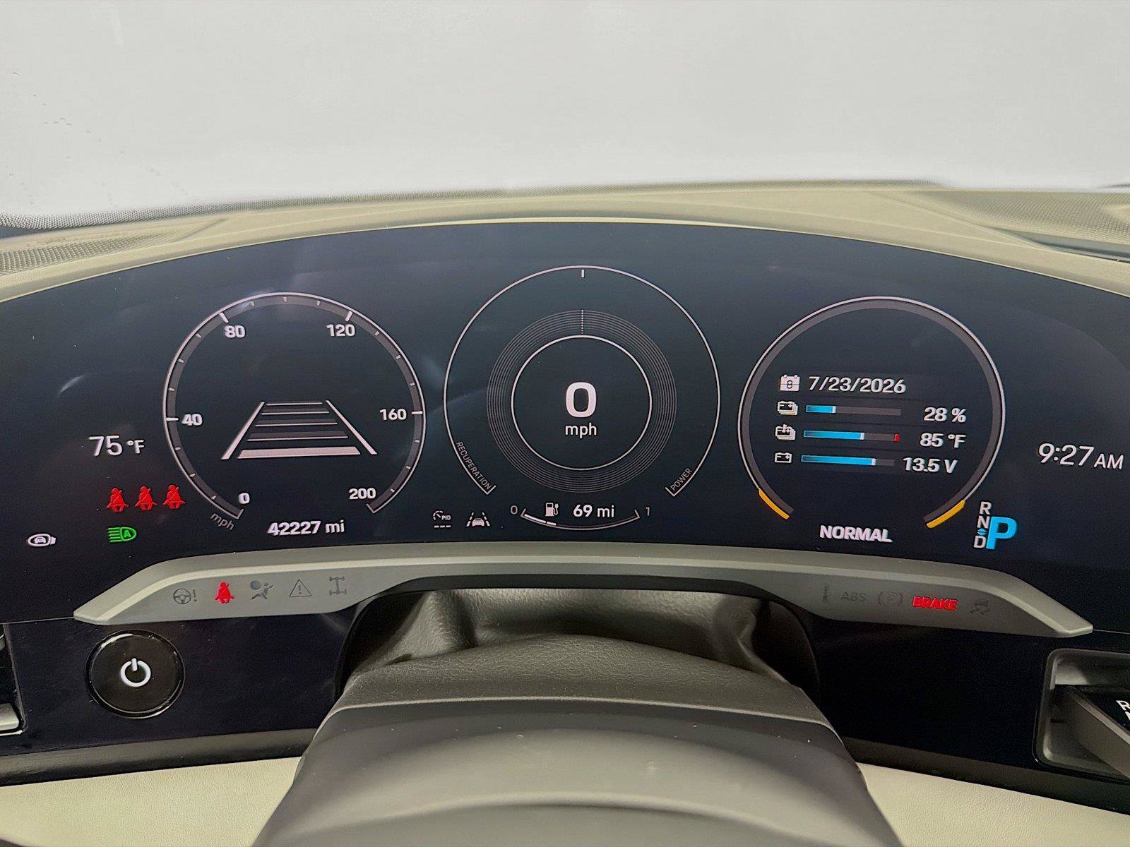 Certified 2020 Porsche Taycan Turbo S AWD/4WD image 16