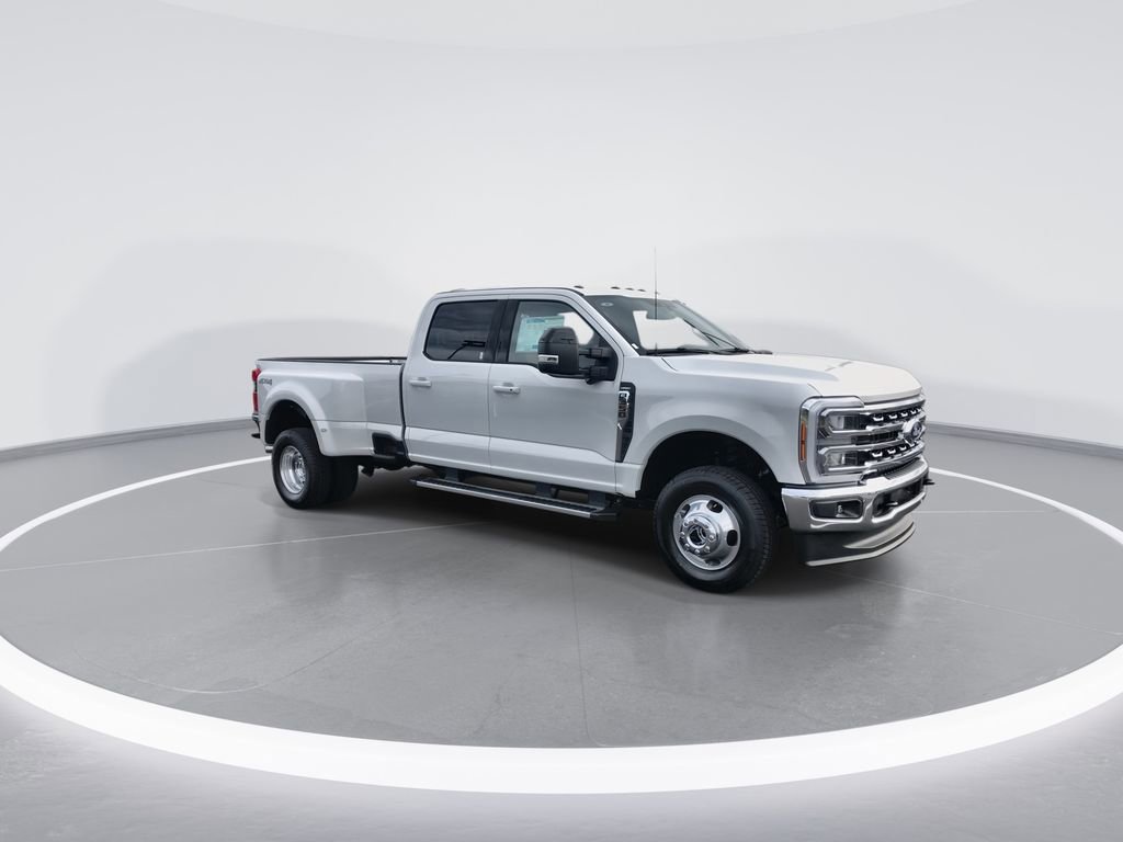 New 2026 Ford F350 Lariat image 2