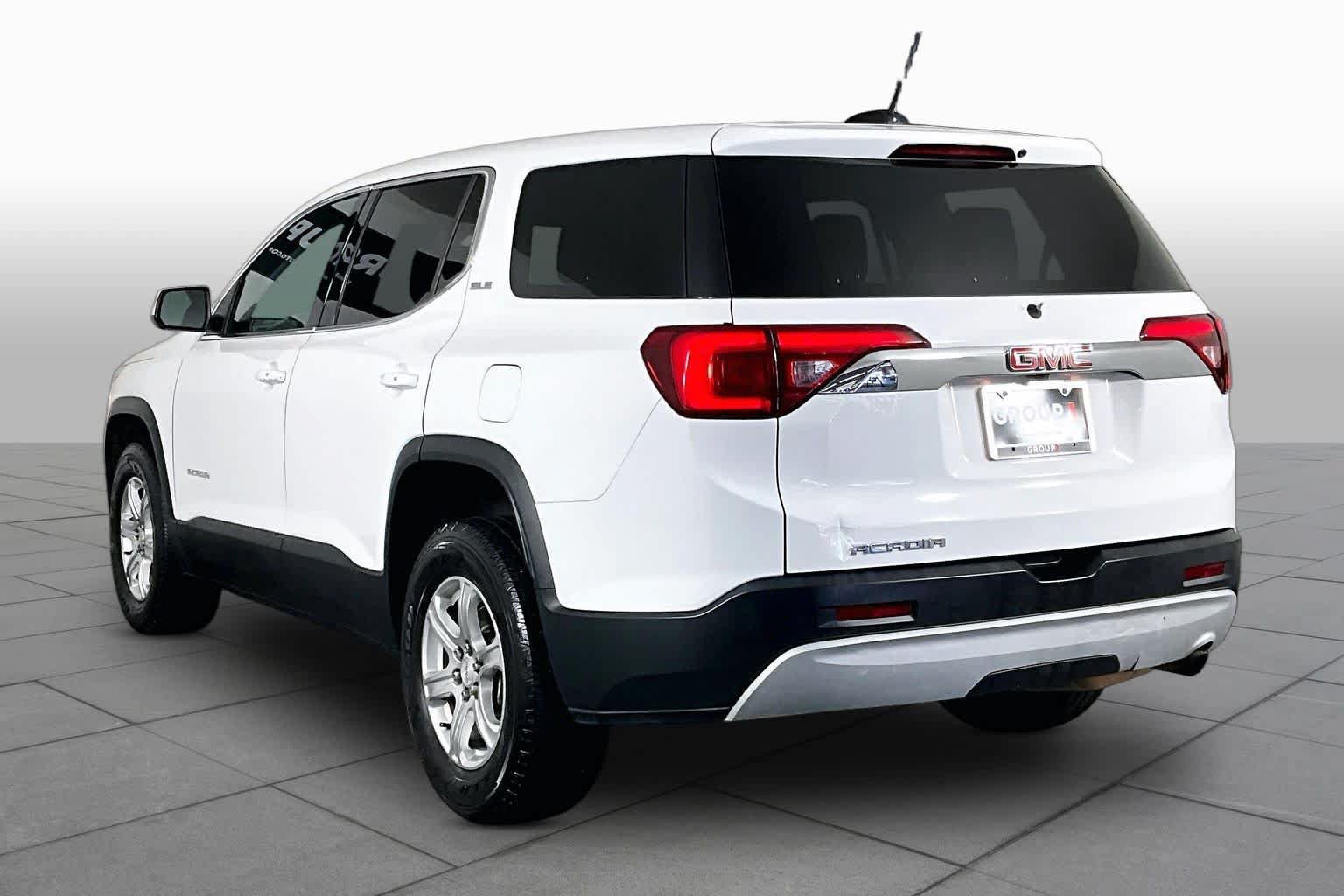 Used 2019 GMC Acadia SLE FWD image 12