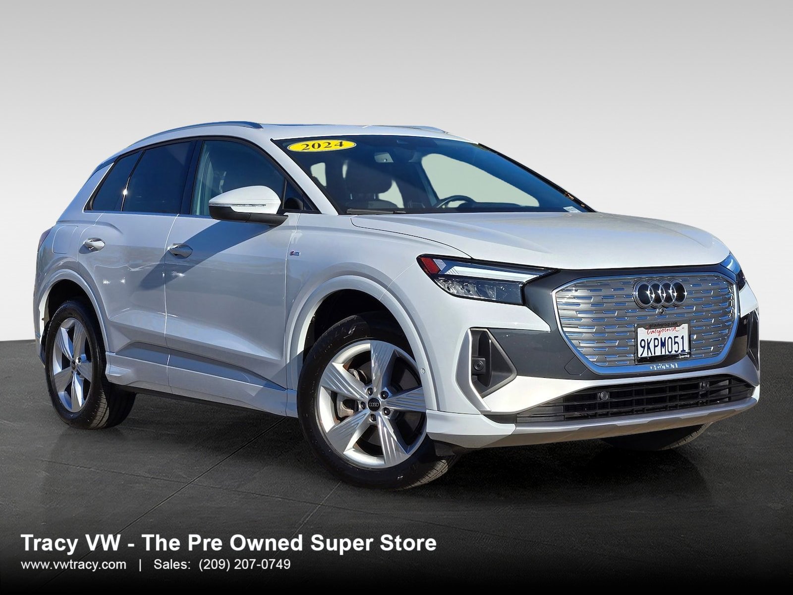 Used 2024 Audi Q4 e-tron Premium Plus
