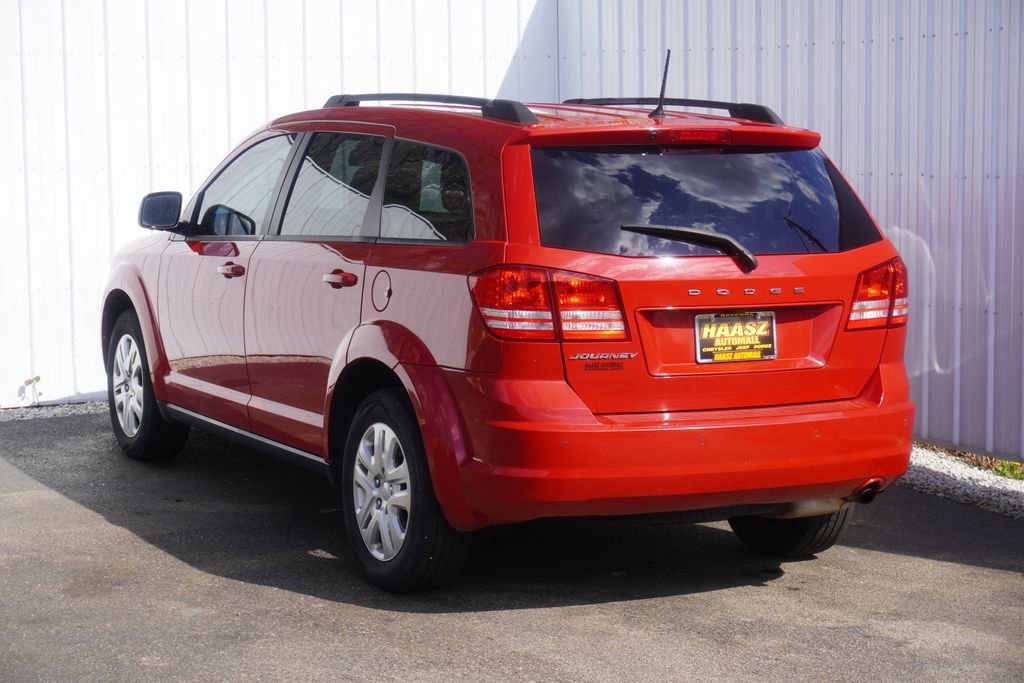 Used 2020 Dodge Journey SE FWD image 4