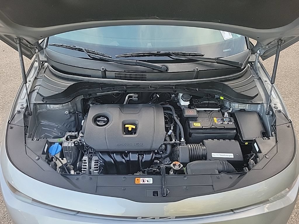 Used 2025 Kia Soul LX w/ LX Technology Package FWD image 26