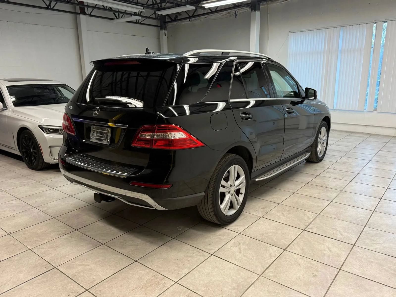Used 2013 Mercedes-Benz ML 350 2WD image 9