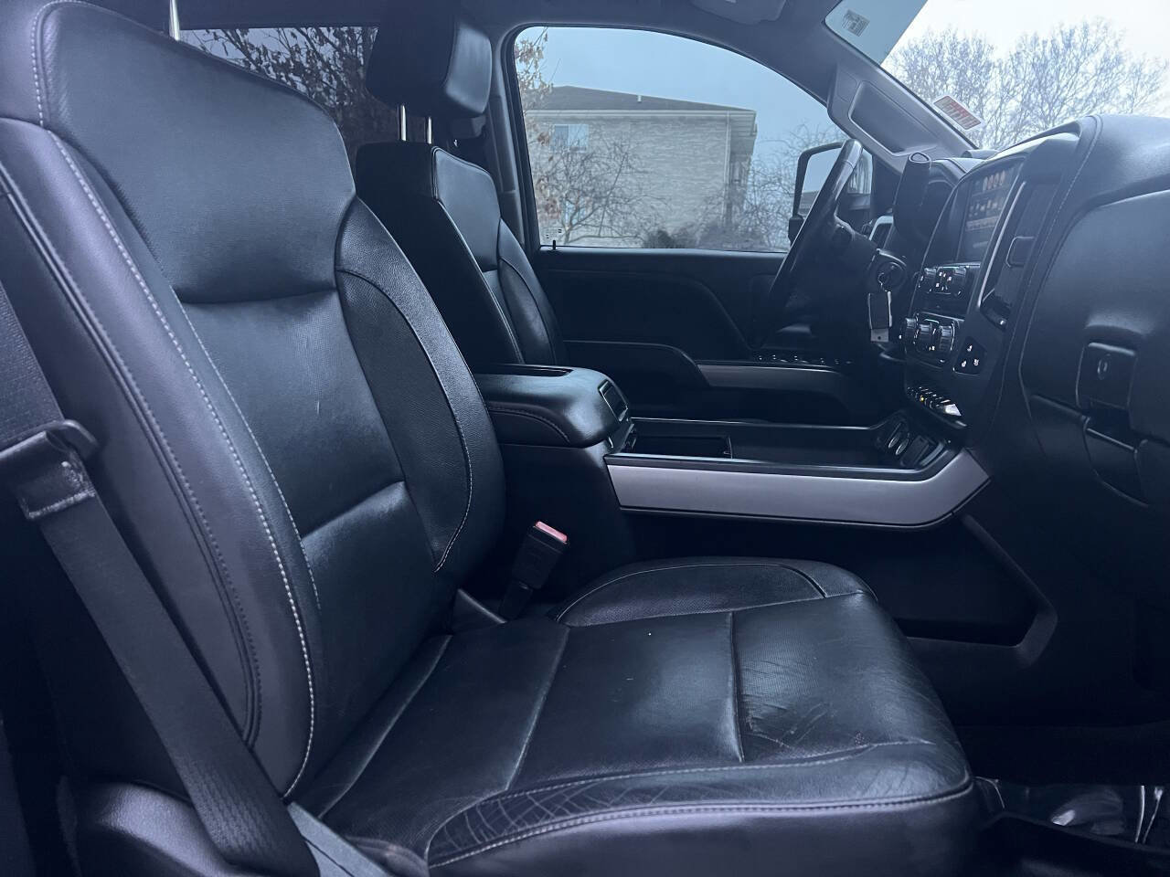 Used 2017 Chevrolet Silverado 3500 LTZ w/ Duramax Plus Package image 33