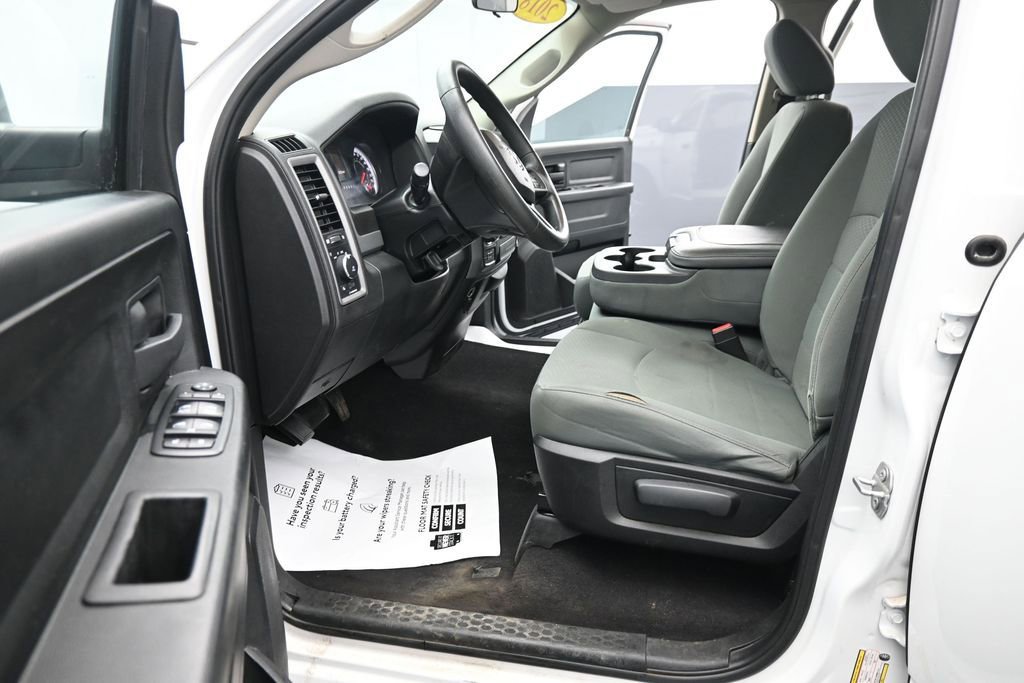 Used 2018 RAM 1500 Express w/ Express Value Package AWD/4WD image 17