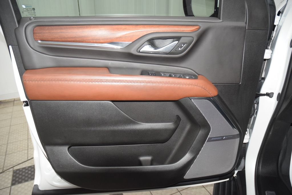 Used 2024 GMC Yukon XL Denali Ultimate AWD/4WD image 52