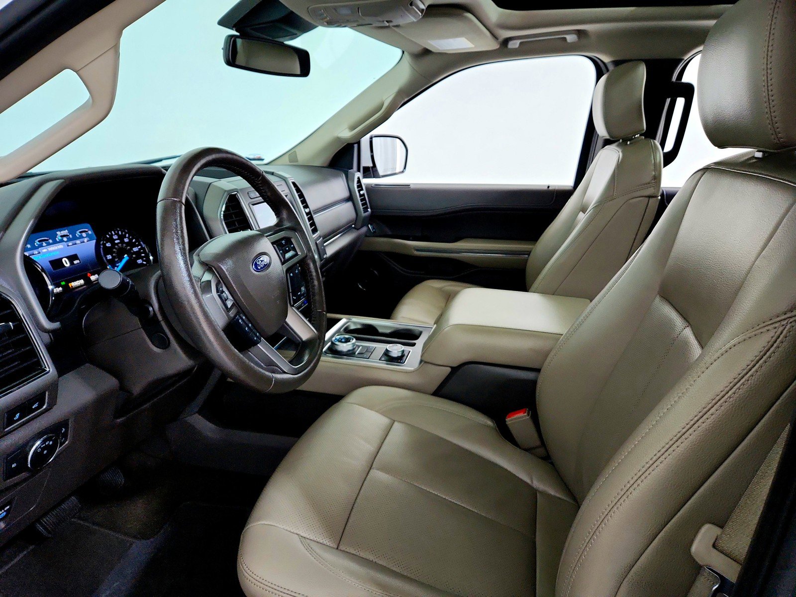 Used 2020 Ford Expedition XLT w/ Equipment Group 202A image 8