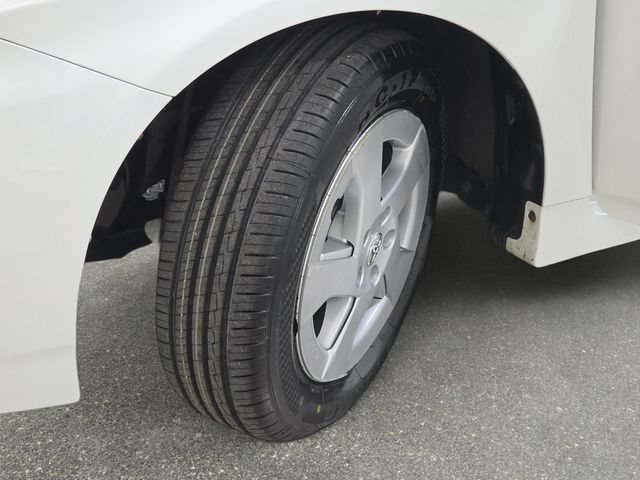 Used 2010 Toyota Prius One FWD image 29