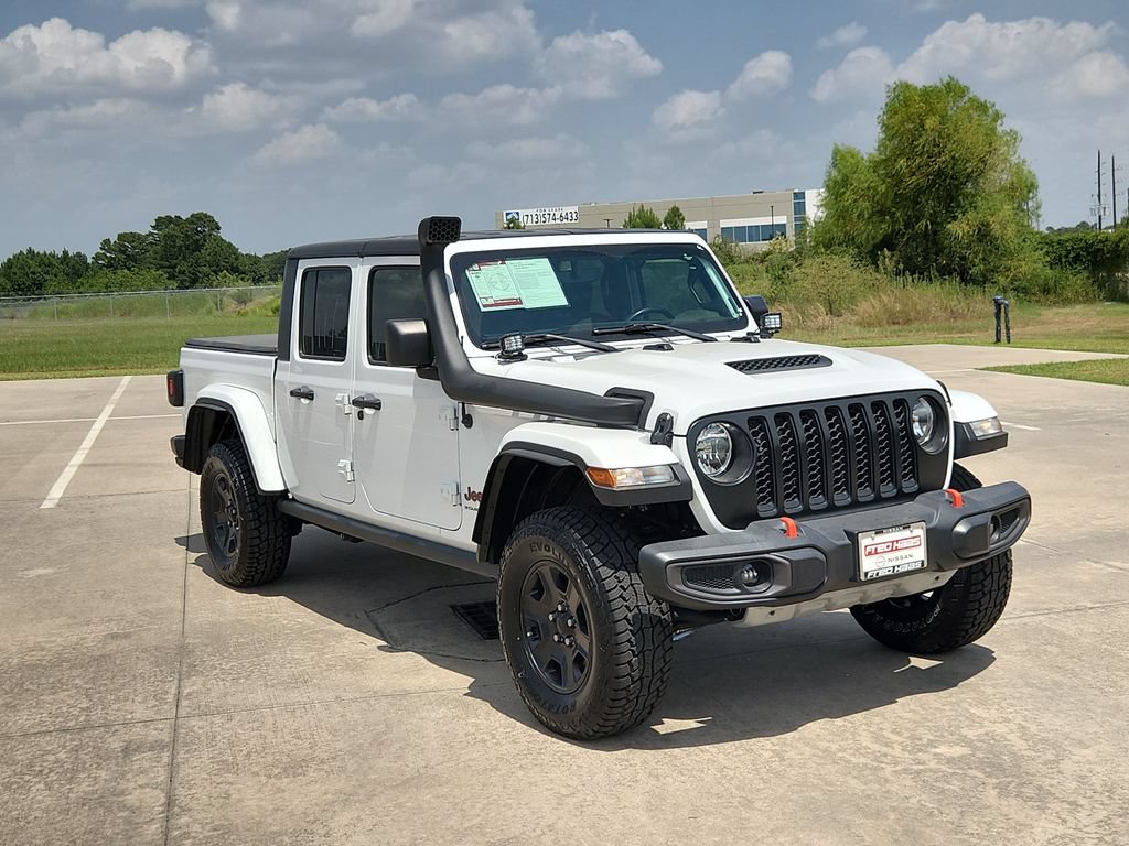 Used 2023 Jeep Gladiator Mojave w/ Cold Weather Group AWD/4WD image 3