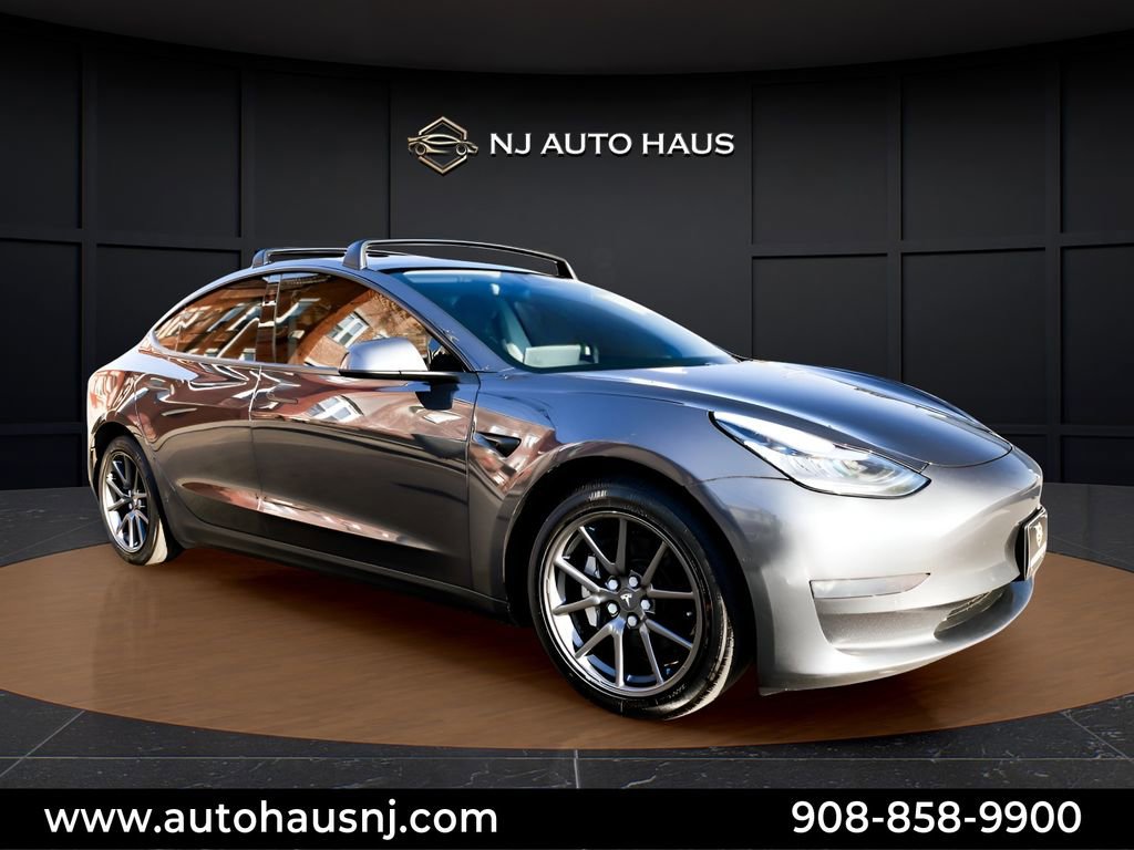 Used 2020 Tesla Model 3 Performance image 17