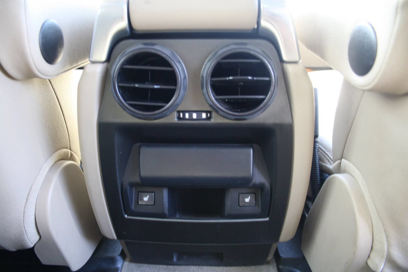 Used 2016 Land Rover LR4 HSE AWD/4WD image 23