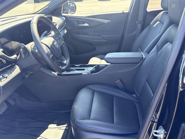 Certified 2024 Buick Envista Sport Touring w/ Convenience I Package FWD image 18