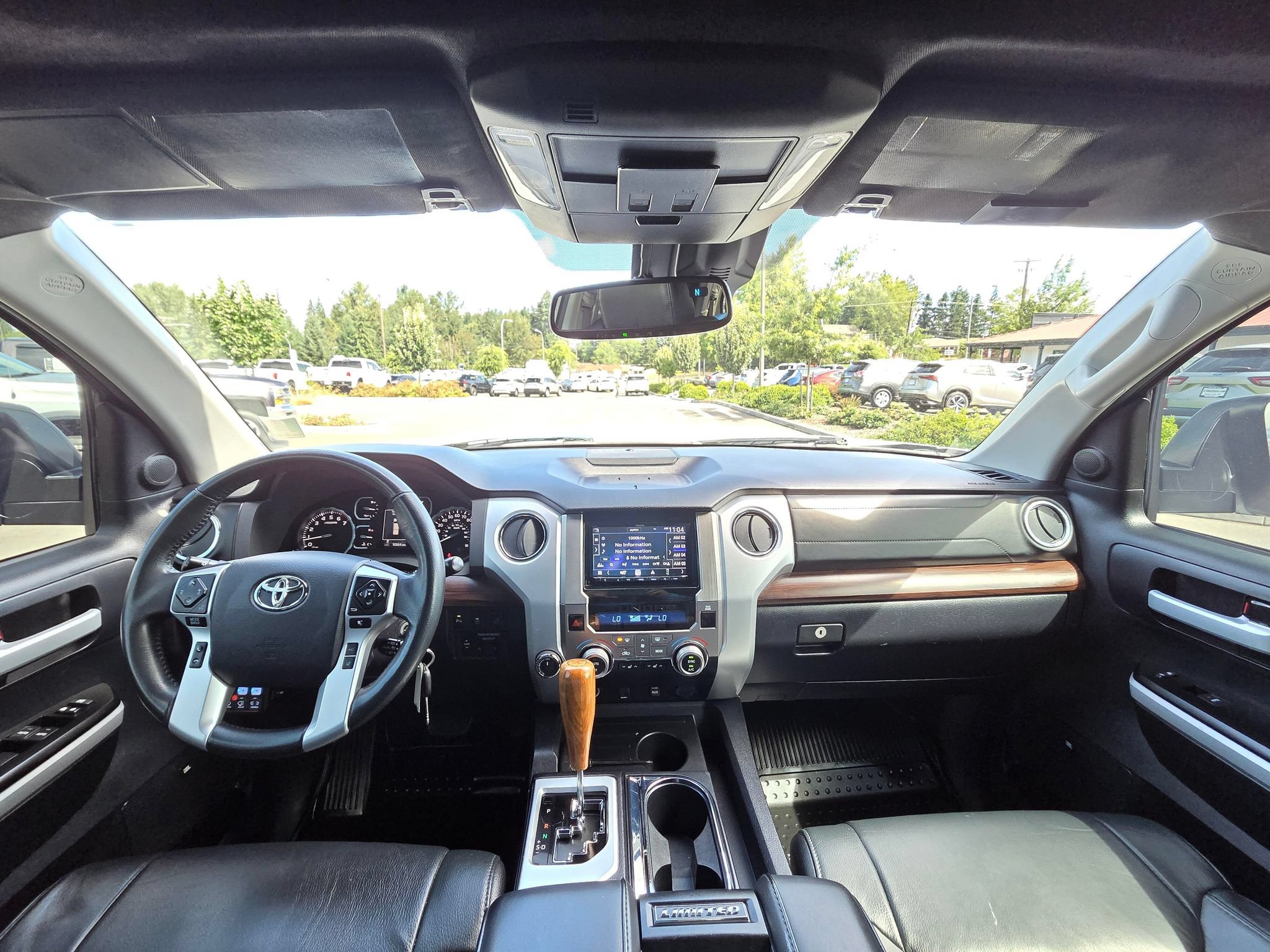 Used 2018 Toyota Tundra Limited w/ Limited Premium Package AWD/4WD image 12