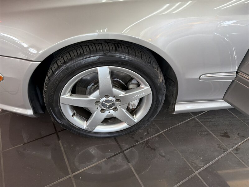Used 2005 Mercedes-Benz CLK 500 Cabriolet image 26