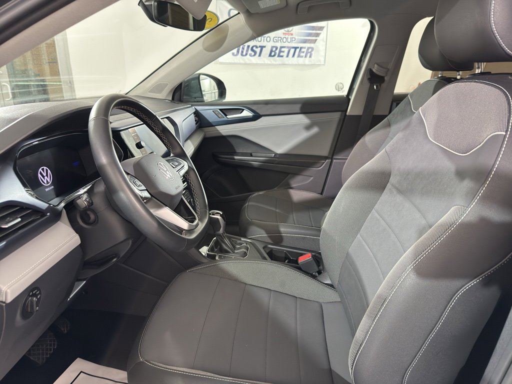 Used 2024 Volkswagen Taos SE image 18