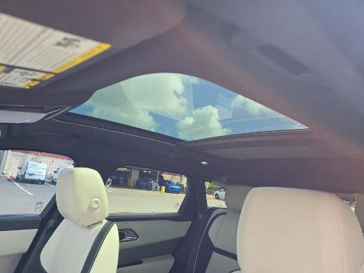 Used 2020 Land Rover Range Rover Velar R-Dynamic S image 9