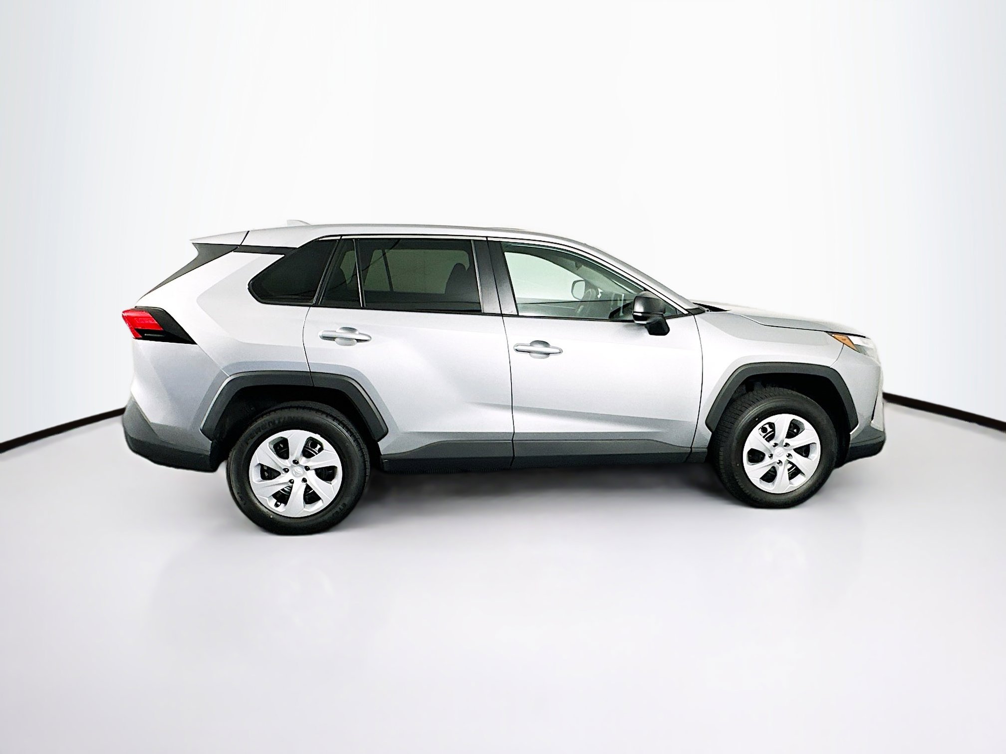 Used 2024 Toyota RAV4 LE image 10